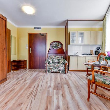 Apartamenty Sobieski Kolobrzeg Ngoại thất bức ảnh
