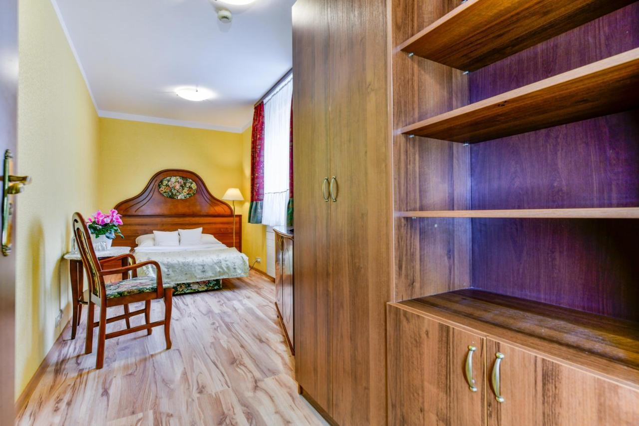 Apartamenty Sobieski Kolobrzeg Ngoại thất bức ảnh
