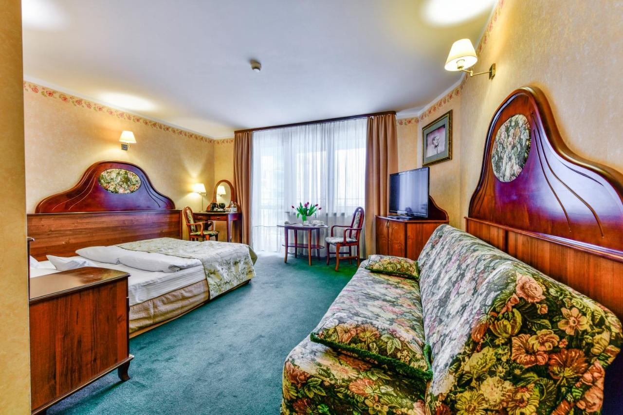 Apartamenty Sobieski Kolobrzeg Ngoại thất bức ảnh