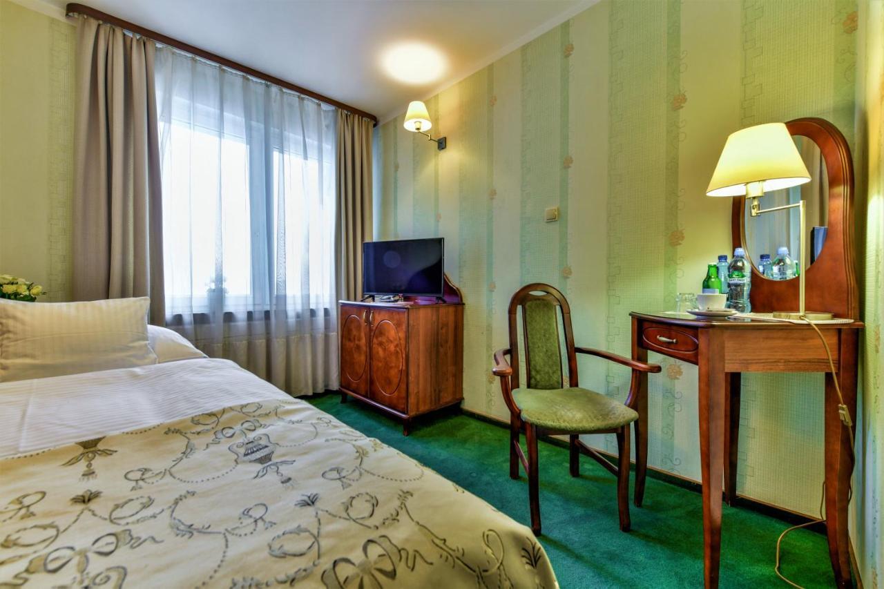 Apartamenty Sobieski Kolobrzeg Ngoại thất bức ảnh